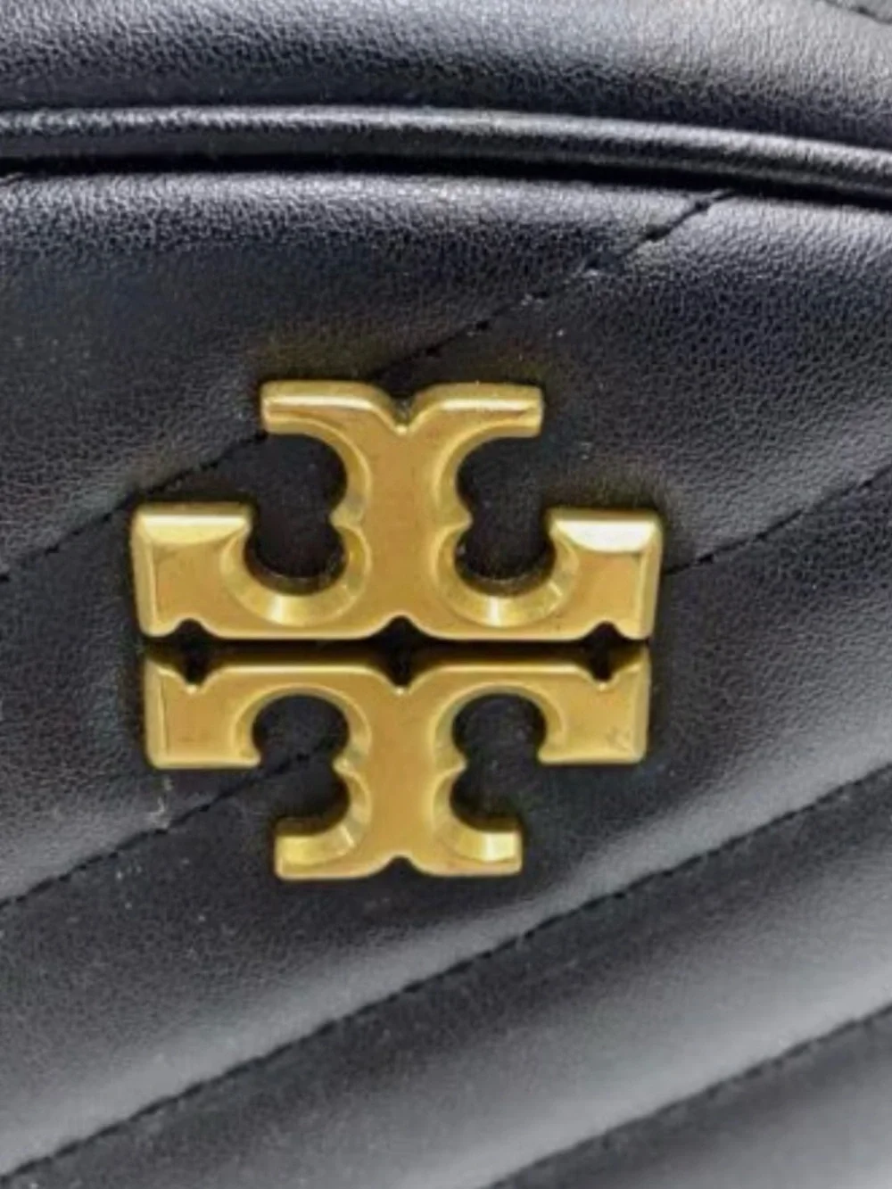 Tory Burch compact quilted